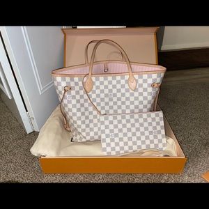 Louis Vuitton Neverfull MM